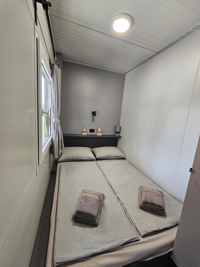 Big Berry Kolpa - Merryberry Mobile House Metlika Exterior photo